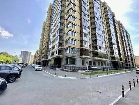 Офис в Татарстан, Казань ул. Рауиса Гареева, 102к1 (250 м)