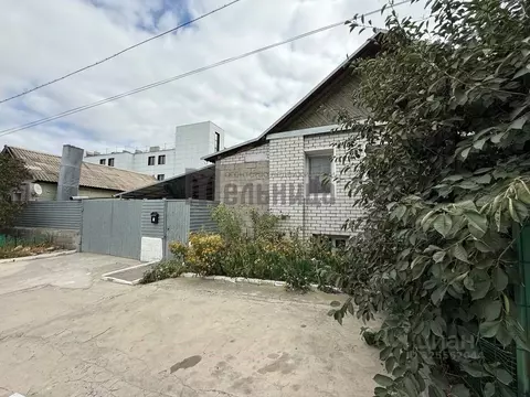 Дом в Волгоградская область, Волгоград Чембарский пер. (89 м)