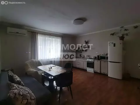 Дом в село Небуг, Центральная улица, 62 (235.5 м)