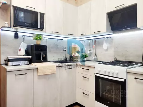 3-к кв. Челябинская область, Челябинск Российская ул., 47А (65.4 м)