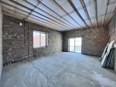 Дом в Оренбургская область, Оренбургский район, Ивановский сельсовет, ...