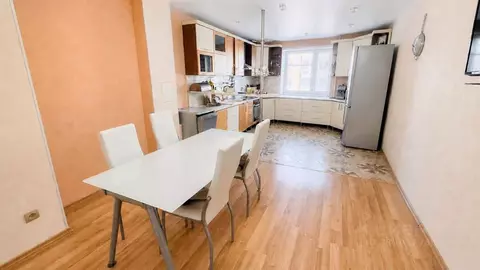 2-к кв. Татарстан, Казань ул. Симонова, 15 (77.2 м)