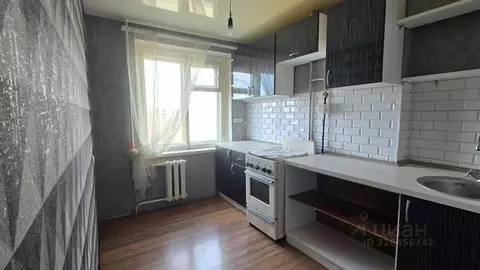 3-к кв. Омская область, Омск Городок Нефтяников мкр, ул. 22 Апреля, 53 ...