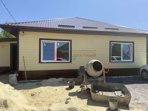 Дом в Белгородская область, Старооскольский городской округ, с. ...