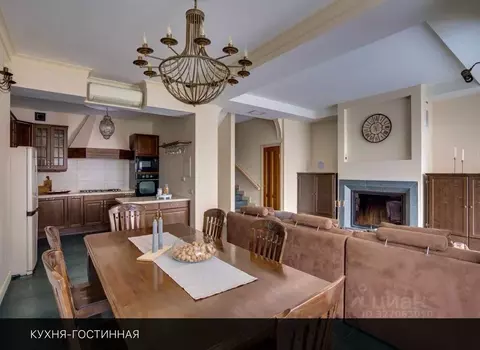 Таунхаус в Москва ул. Саломеи Нерис, 2к7 (266 м)