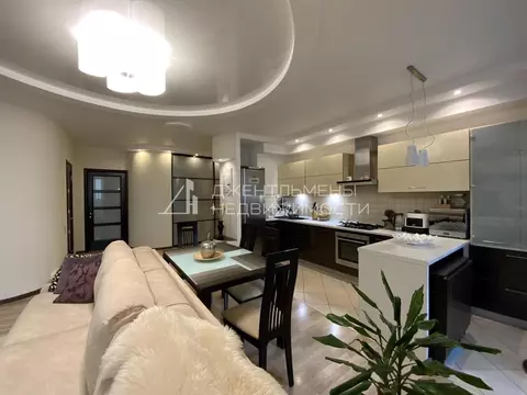 Квартира, 3 комнаты, 123.1 м