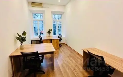 Офис в Москва Тверская ул., 12С7 (107 м)