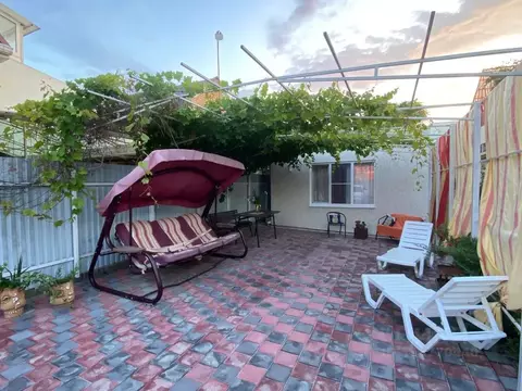 Дом в Краснодарский край, Ейский район, Должанская ст-ца ул. Чапаева, ...