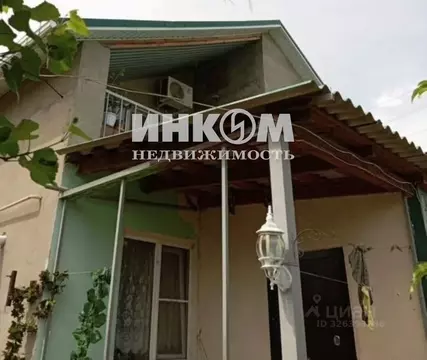 Дом в Астраханская область, Наримановский район, с. Верхнелебяжье ...