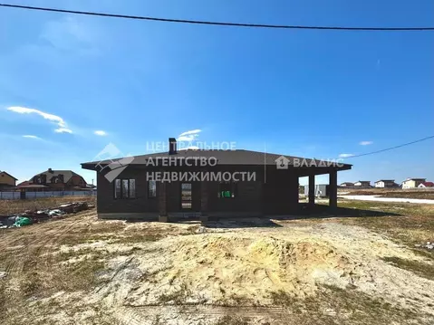 Дом в Рязанская область, Рязанский район, Екимовское с/пос, д. Рожок, ...