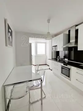 3-к кв. Москва проезд Одоевского, 3К7 (84.0 м)