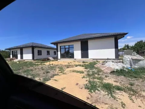 Дом в Крым, Симферопольский район, с. Урожайное ул. 40 лет Победы, 50 ...