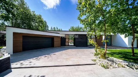 Продается коттедж в КП Новолеоново