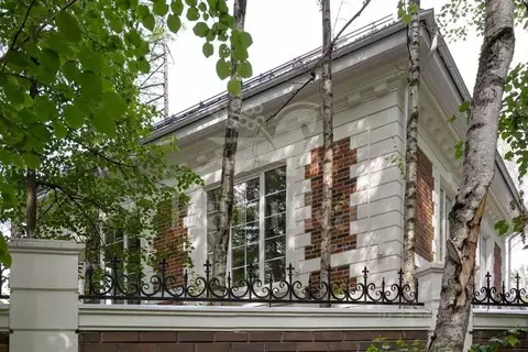 Дом в Московская область, Одинцово пос. Баковка,  (390 м)