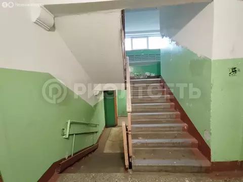 2-комнатная квартира: Мурманск, улица Крупской, 35 (45.7 м)