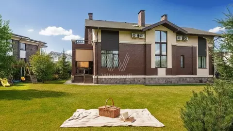 Коттедж в Московская область, Одинцовский городской округ, Малое ...