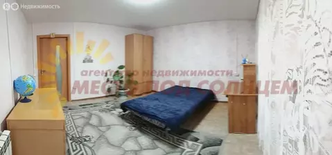 2-комнатная квартира: Ейск, Красная улица, 53/3 (72.2 м)