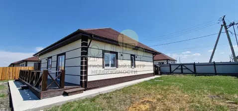 Дом в Иркутская область, Иркутский муниципальный округ, с. Хомутово ...