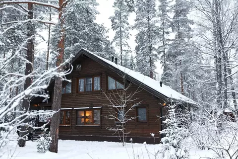 Дом в Ленинградская область, Выборгский район, Рощино пгт ул. ...