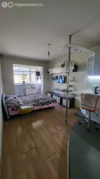 2-комнатная квартира: Уссурийск, Октябрьская улица, 24 (58.9 м)