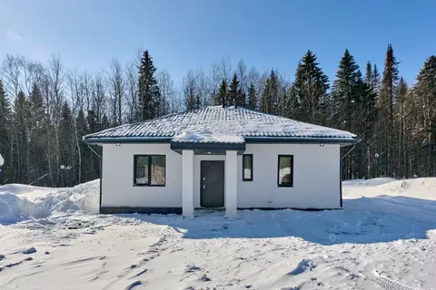 Дом в Пермский край, Пермский муниципальный округ, д. Софроны ул. ...