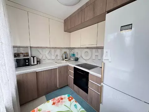 3-к кв. Хакасия, Абакан Запорожская ул., 1 (52.5 м)