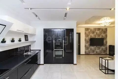 2-к кв. Тюменская область, Тюмень Пароходская ул., 4 (92.2 м)