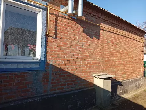 Дом в Ростовская область, Белокалитвинский район, с. Литвиновка ул. ...