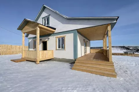 Дом в Иркутская область, Иркутский муниципальный округ, с. Урик ул. ...