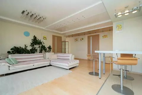 3-к кв. Иркутская область, Иркутск просп. Маршала Жукова, 72Г (74.5 м)