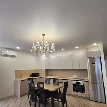 2-к кв. Тюменская область, Тюмень ул. Газовиков, 77 (85.0 м)