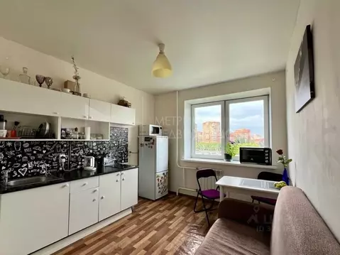 2-к кв. Тюменская область, Тюмень ул. Николая Федорова, 17к1 (60.0 м)