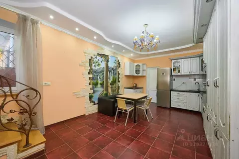 Дом в Краснодарский край, Краснодар Брянская ул. (130 м)