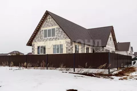 Дом в Алтайский край, Барнаул городской округ, пос. Бельмесево, ...