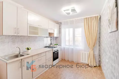 3-к кв. Омская область, Омск Заозерный мкр, ул. Бархатовой, 1А (62.0 ...