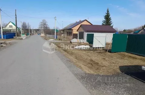 Участок в Тюменская область, Тюменский муниципальный округ, с. Леваши ...