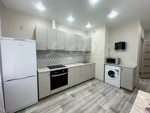 1-к кв. Тюменская область, Тюмень ул. Тальниковая, 5 (37.0 м)