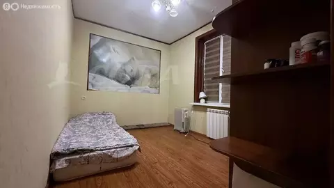 4-комнатная квартира: Махачкала, улица Джамалутдина Атаева, 4Б (65 м)