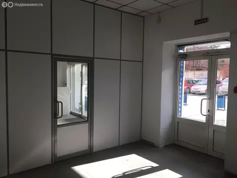 Торговая площадь (17.7 м)