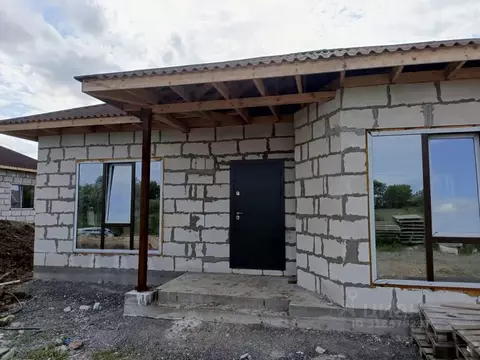 Дом в Приморский край, Уссурийский городской округ, с. Воздвиженка ул. ...