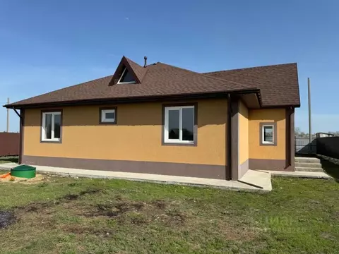 Дом в Волгоградская область, Волжский Цветущий сад СНТ, ул. ...