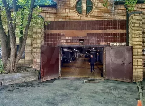 Гараж в Москва 1-й Самотечный пер., 2С2 (12 м)