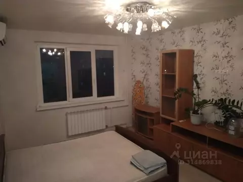 2-к кв. Волгоградская область, Волгоград бул. Энгельса, 35 (64.9 м)