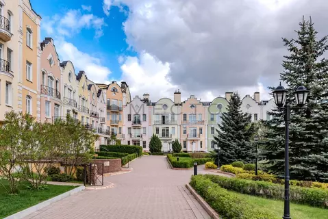 5-к кв. Москва Воскресенская ул., 2 (264.5 м)