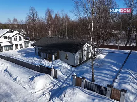 Дом в Калужская область, Жуковский муниципальный округ, д. Никольские ...