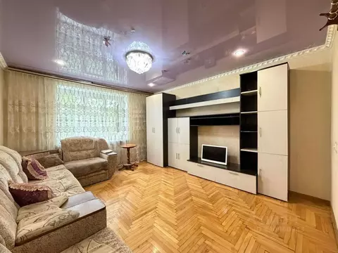 3-к кв. Кабардино-Балкария, Нальчик ул. Идарова (65.0 м)