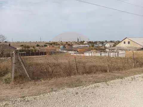 Участок в Крым, Сакский район, Ореховское с/пос, с. Червоное ул. ...