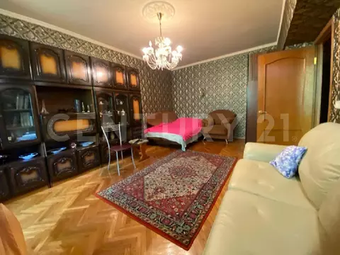 Продается 3-комнатная квартира