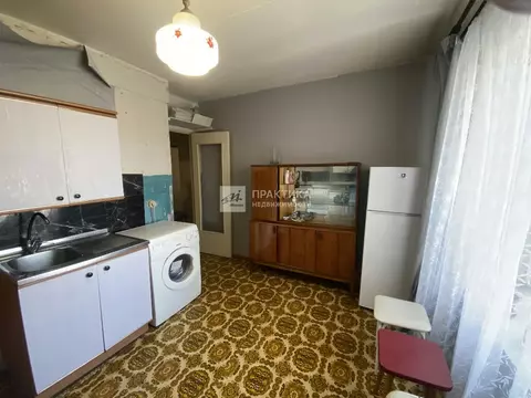 Продается 2-комнатная квартира