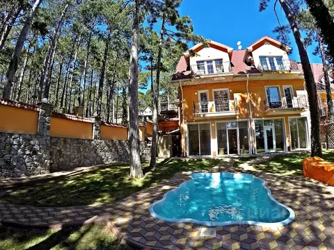 Дом в Крым, Ялта муниципальный округ, Советское пгт 5Б (250 м)